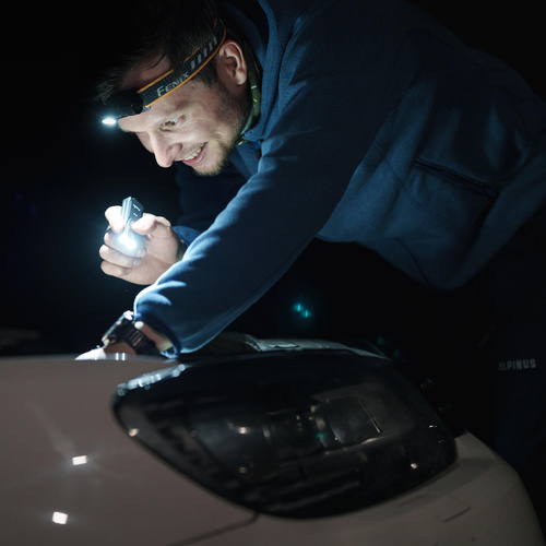 Fenix - Schlüsselanhänger-Taschenlampe E06R - 700 lm - UV/Laser - USB-C - Magnet - Grau - E06R.12111