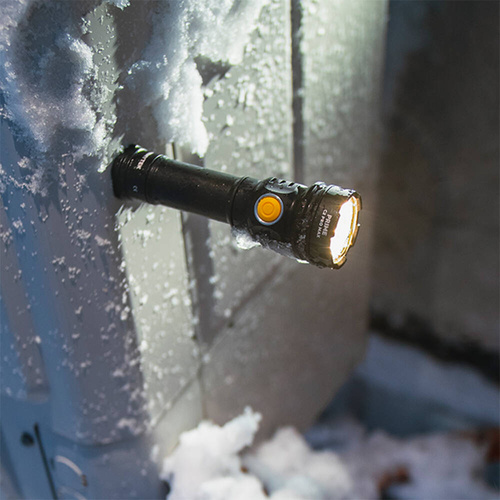 Armytek - Latarka taktyczna Prime C2 Pro Max - Ładowarka magnetyczna - 4000 lm - 21700 - Czarna - F08601C