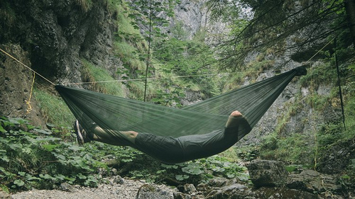 Lesovik - Leichte Wanderhängematte SUL mit SMUK UL-Aufhängung - Forest Green