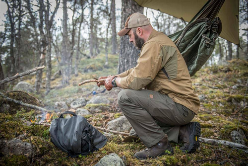 Helikon - Woodsman® Pants - Taiga Green / Black - SP-WDN-DC-0901A
