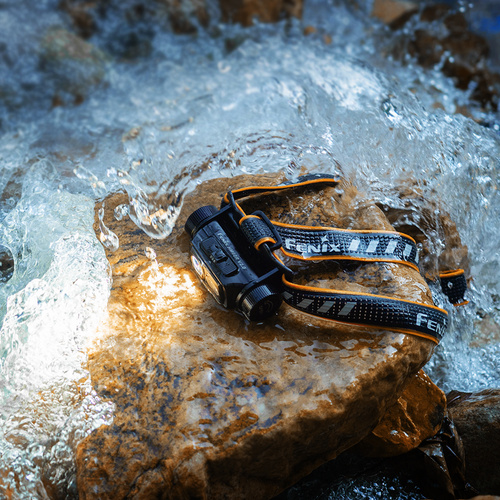 Fenix - Headlamp HM60R V2.0 - 1600 lm - Black - HM60R.11115