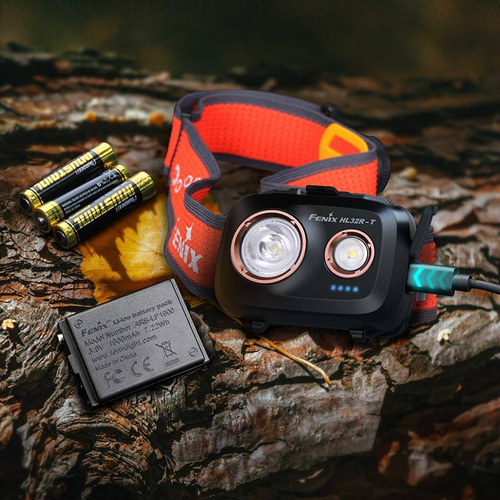 Fenix - Latarka czołowa LED HL32R-T - 800 lm - Czerwony / Czarny - 039-548